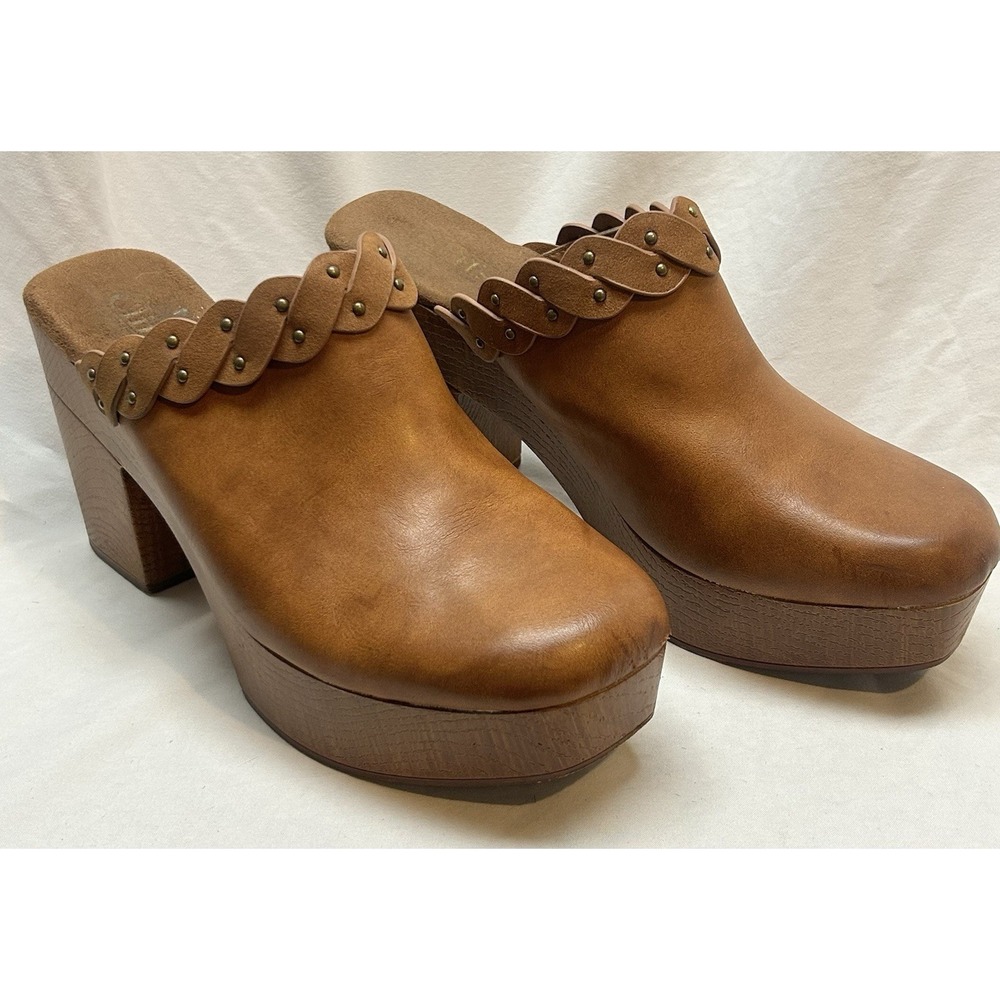 Cliffs by White Mountain Women's Tan Clogs Shoes Size 11M Boho Hippie Festival